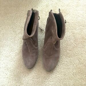 Stuart Weitzman gray suede tie back booties size 5.5